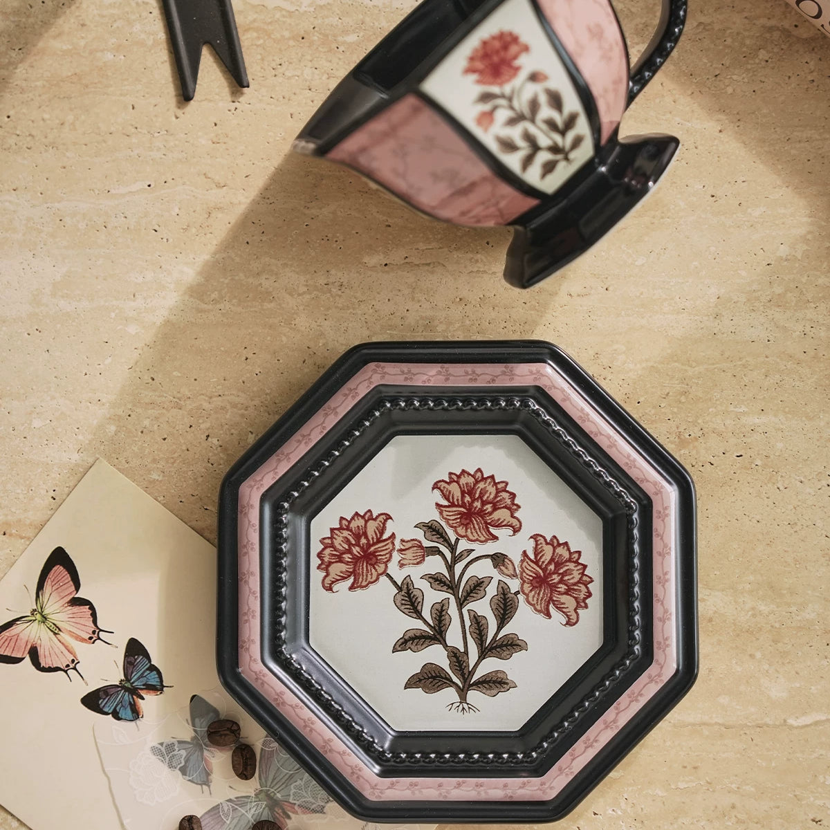 Retro ceramic peony flower coffee cup, pink and black octagonal coffee cup, an exquisite afternoon tea coffee cup set as a gift.